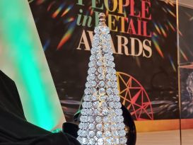 crystal cone centrepieces retail awards2 - Copy